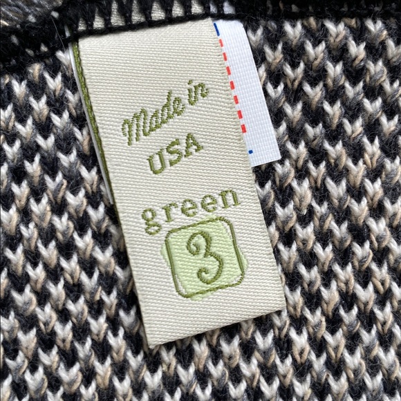 Green 3 Recycled Cotton Cat Scarf. - Picture 3 of 7